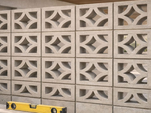 Cobogós de concreto instalados corretamente em parede externa