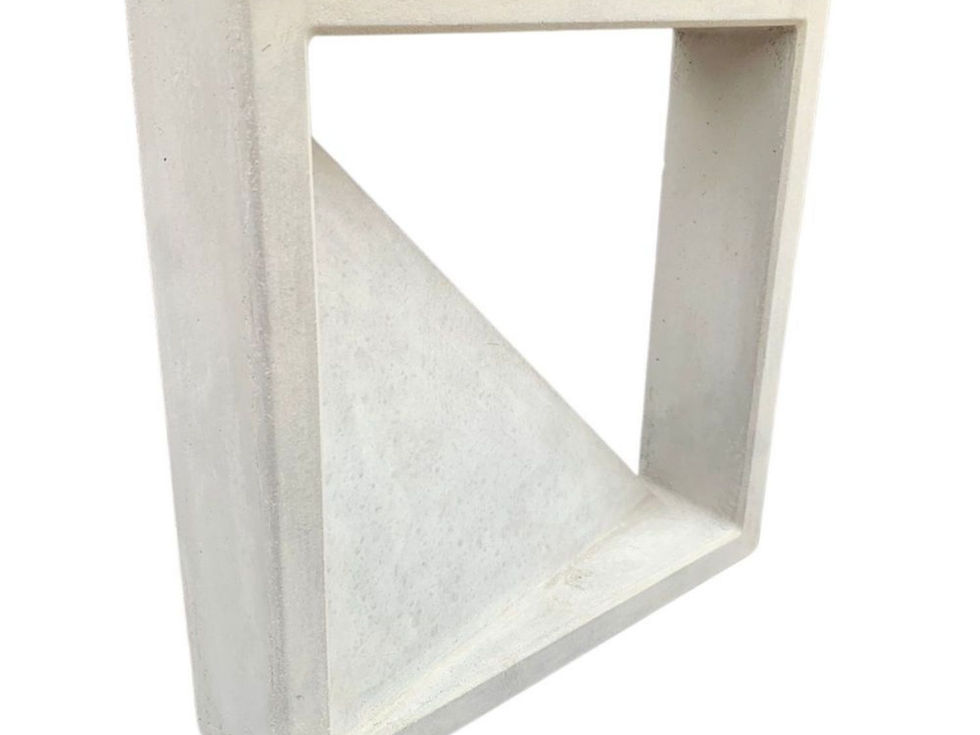 Elemento vazado de concreto modelo Pirâmide com formato triangular moderno