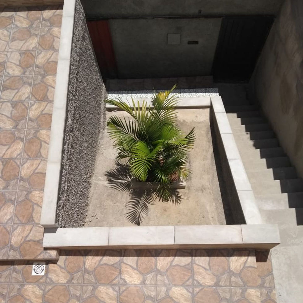 Pingadeira de muro em concreto modelo reto para área externa
