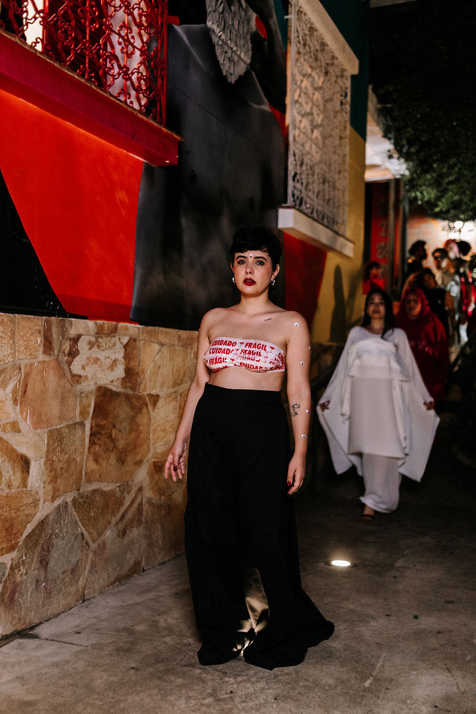 Miniatura: LOOK 02