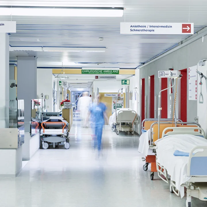PUDU-roboter-krankenhaus