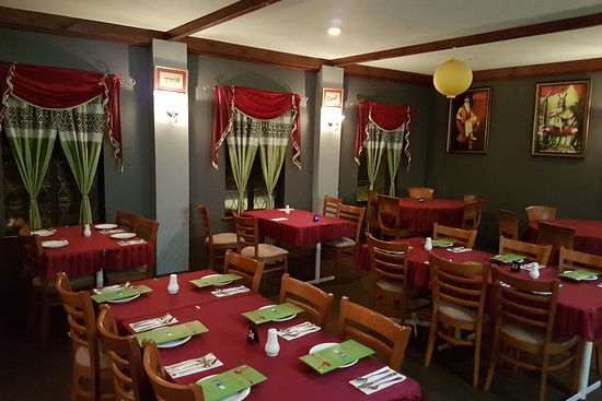 How Indian Food Restaurants in Rockingham Are Embracing Fusion Flavours