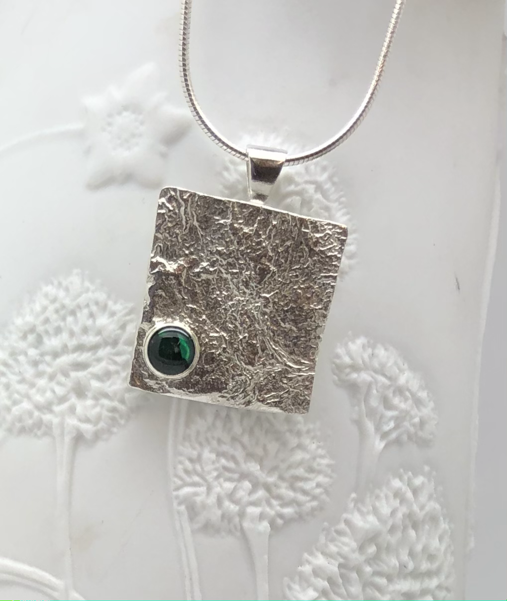 Rippled Square Pendant With Stone