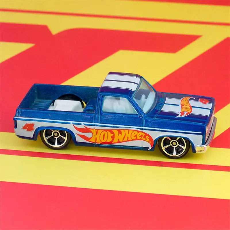 Hot Wheels 1983 Chevy Silverado Malaysia D10 2011 Mill's