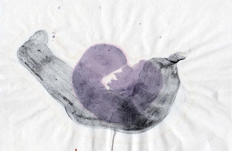 Zdenka Verešová, plenérová kresba z ostrova Ile de Groix, Francie. Minimalistická kresba tuší. symbol zrození i smrti, lastura, zárodek, život i smrt. Nový život. Atlantský oceán.