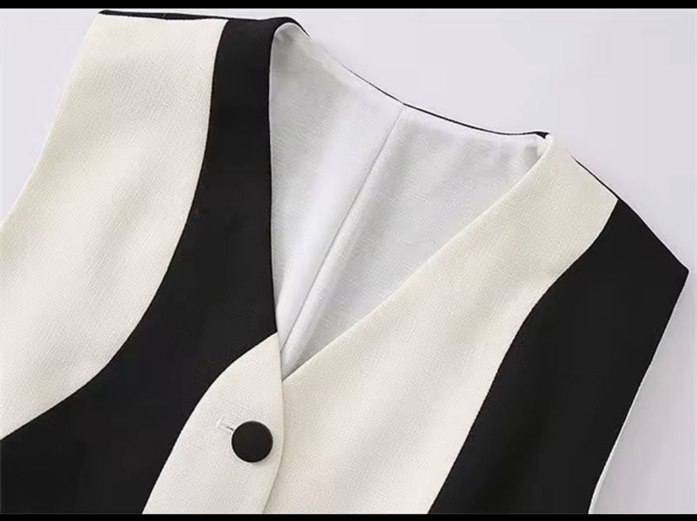 Miniatura: BLACK & WHITE CHALECO