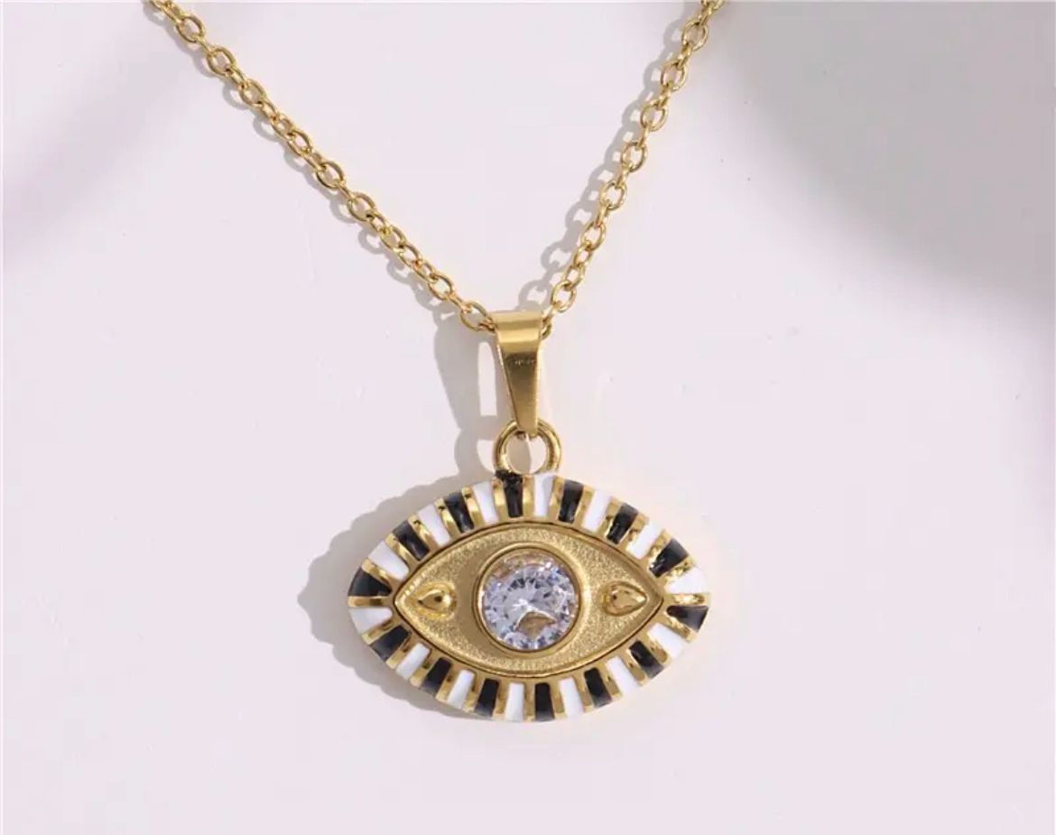 Collar de ojo grande