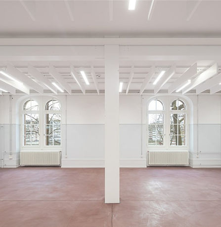 Saal 1 Weiss