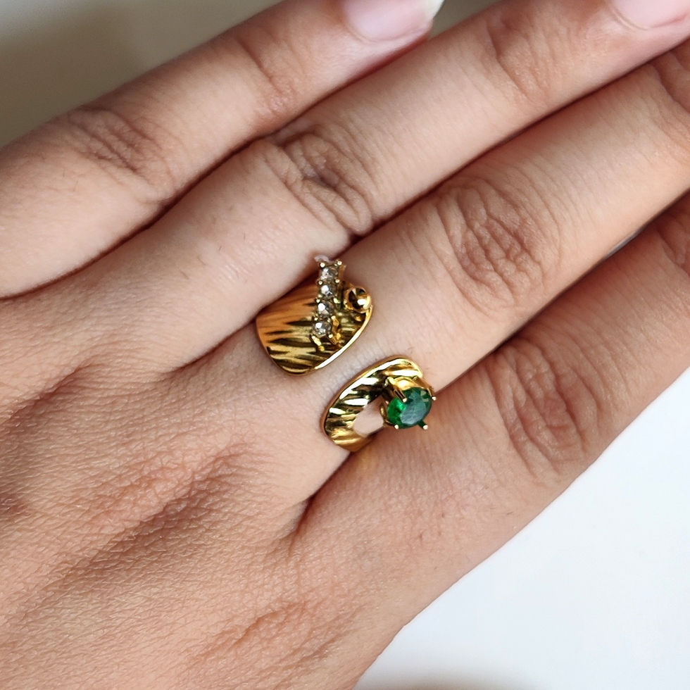 Thumbnail: Emerald Chunky Ring