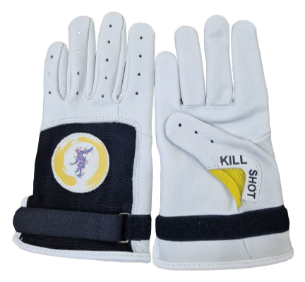 New: Customise gloves with your club colours and crest!