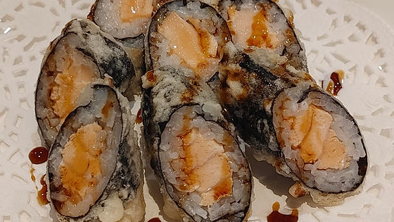 DEEP FRIED SALMON MAKI