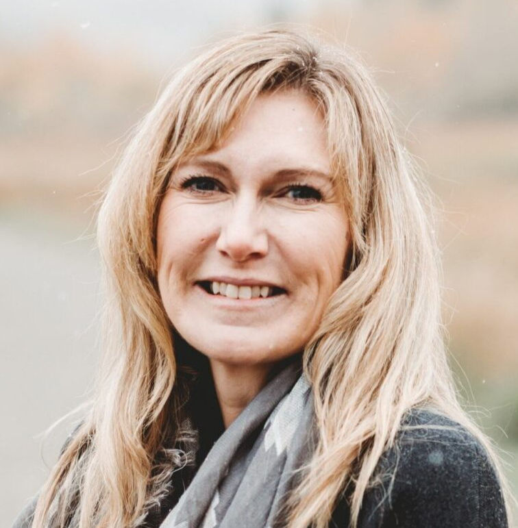 Susan Headshot (2).jpg