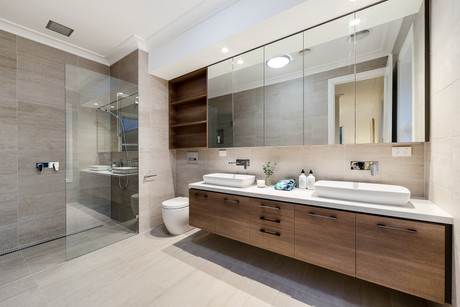 bathroom-7D62ACS.jpeg