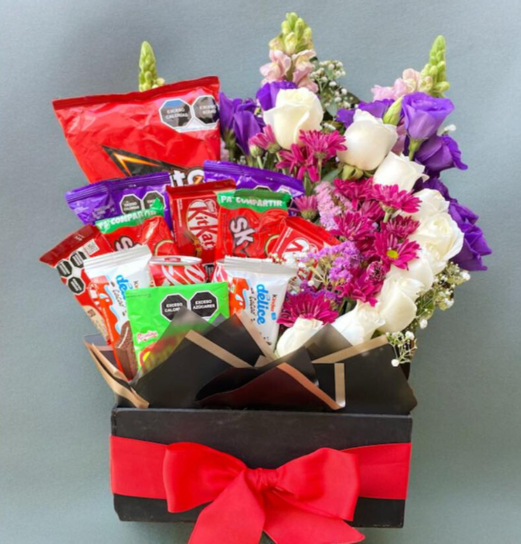 Caja dulces y flores