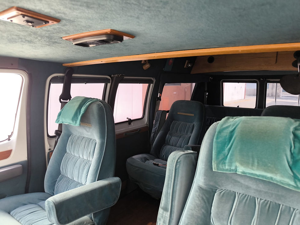 Miniatura: Dodge Ram Van 2500 1997