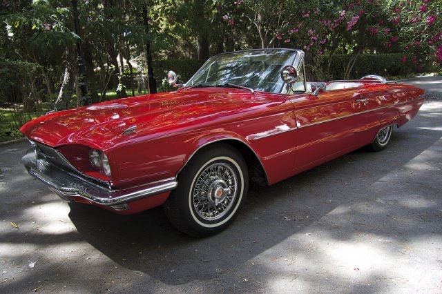 Miniatura: Ford Thunderbird 1966 Convertible
