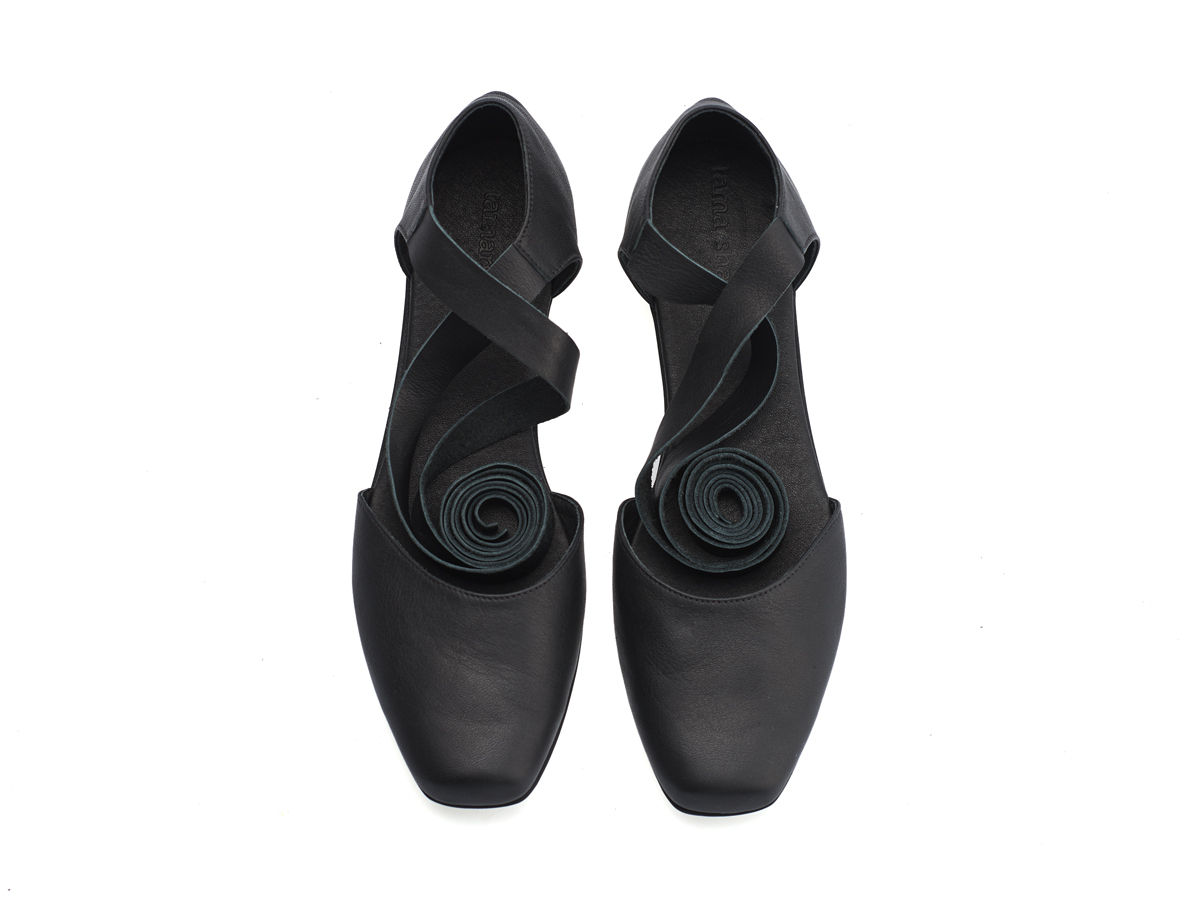 Ana, black leather ballerina shoes