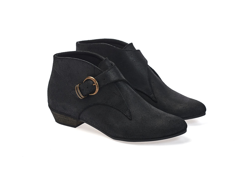 Tina, Black ankle boots, handmade flat leather boots