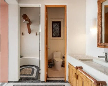 CasaGarrobo-indooroutdoorshower.jpg