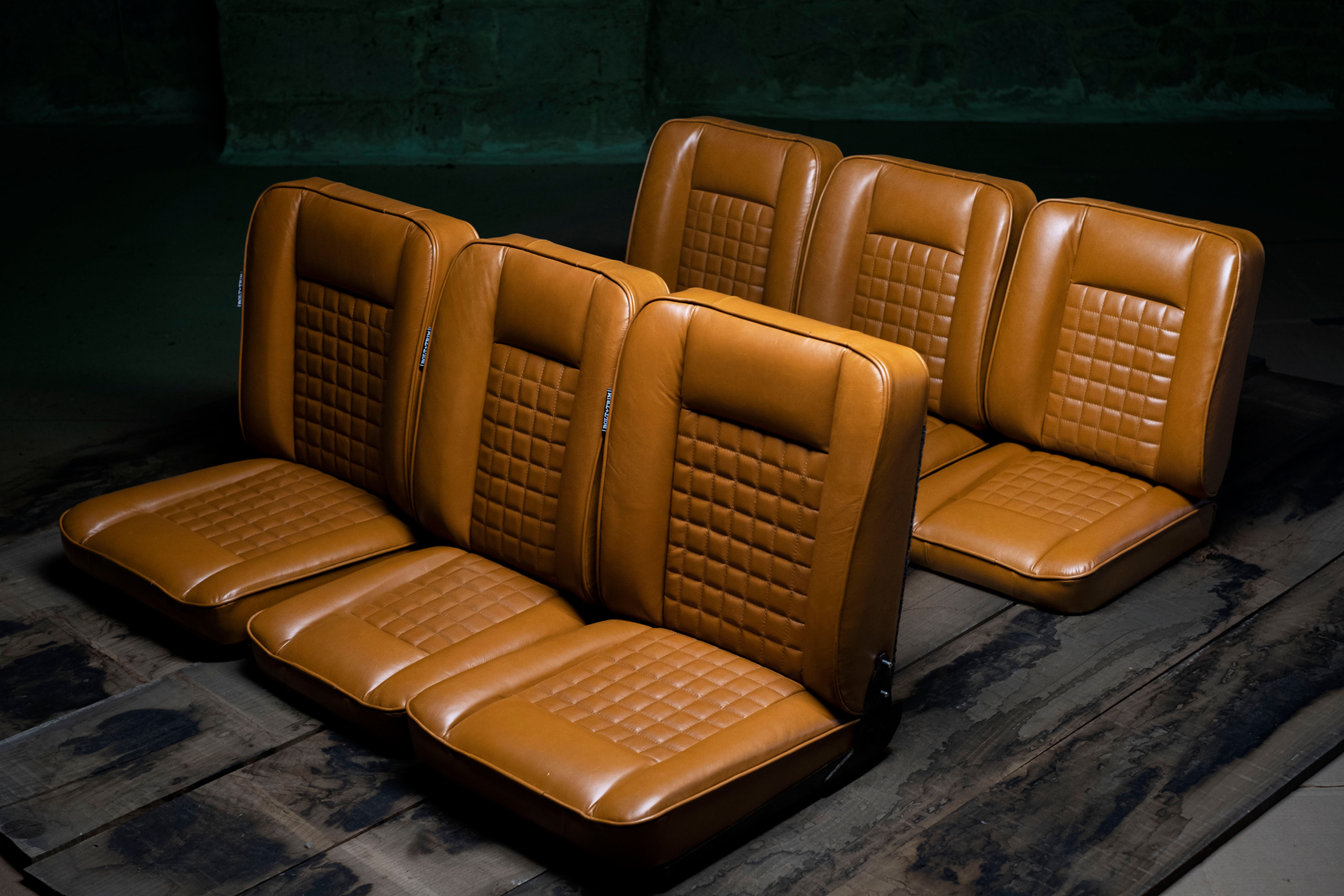 LEATHER DELUXE FIRST & SECOND ROW SEAT SET