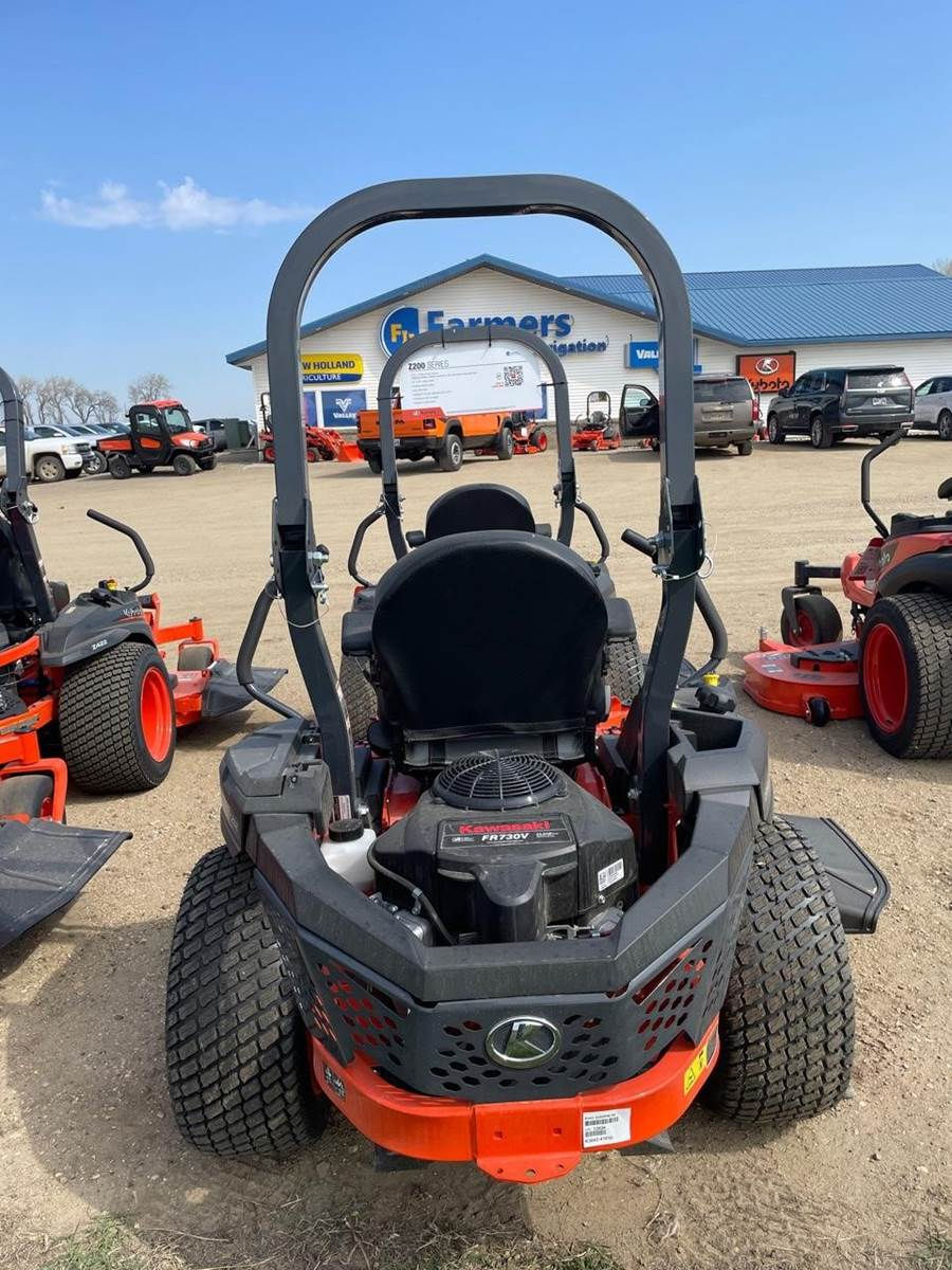 Миниатюра: Kubota Z252 Zero Turn Mower