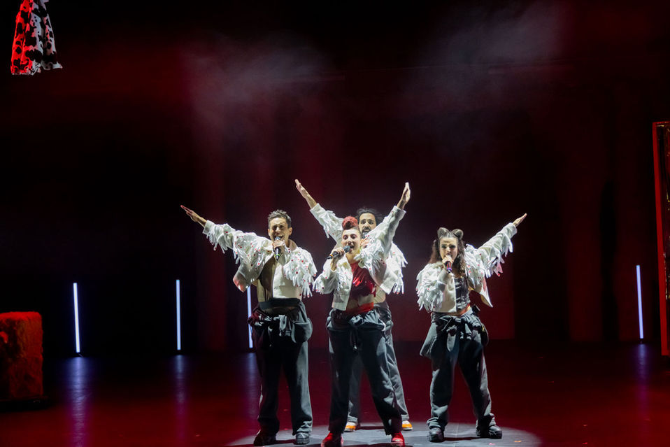 Fotos de escena de rebelión en la red