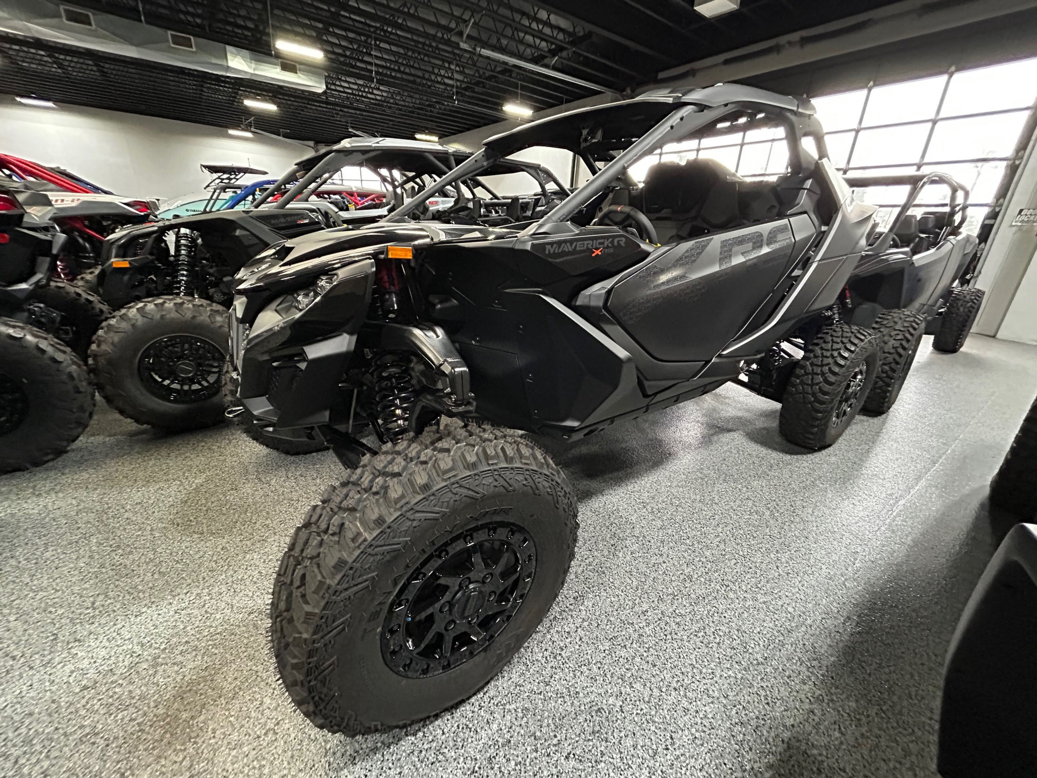 2025 Can-Am Maverick R X RS