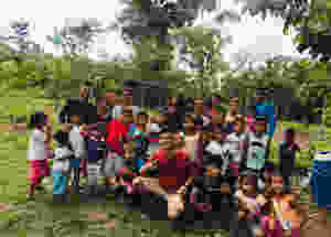 Crianças riberinhas do Amazonas