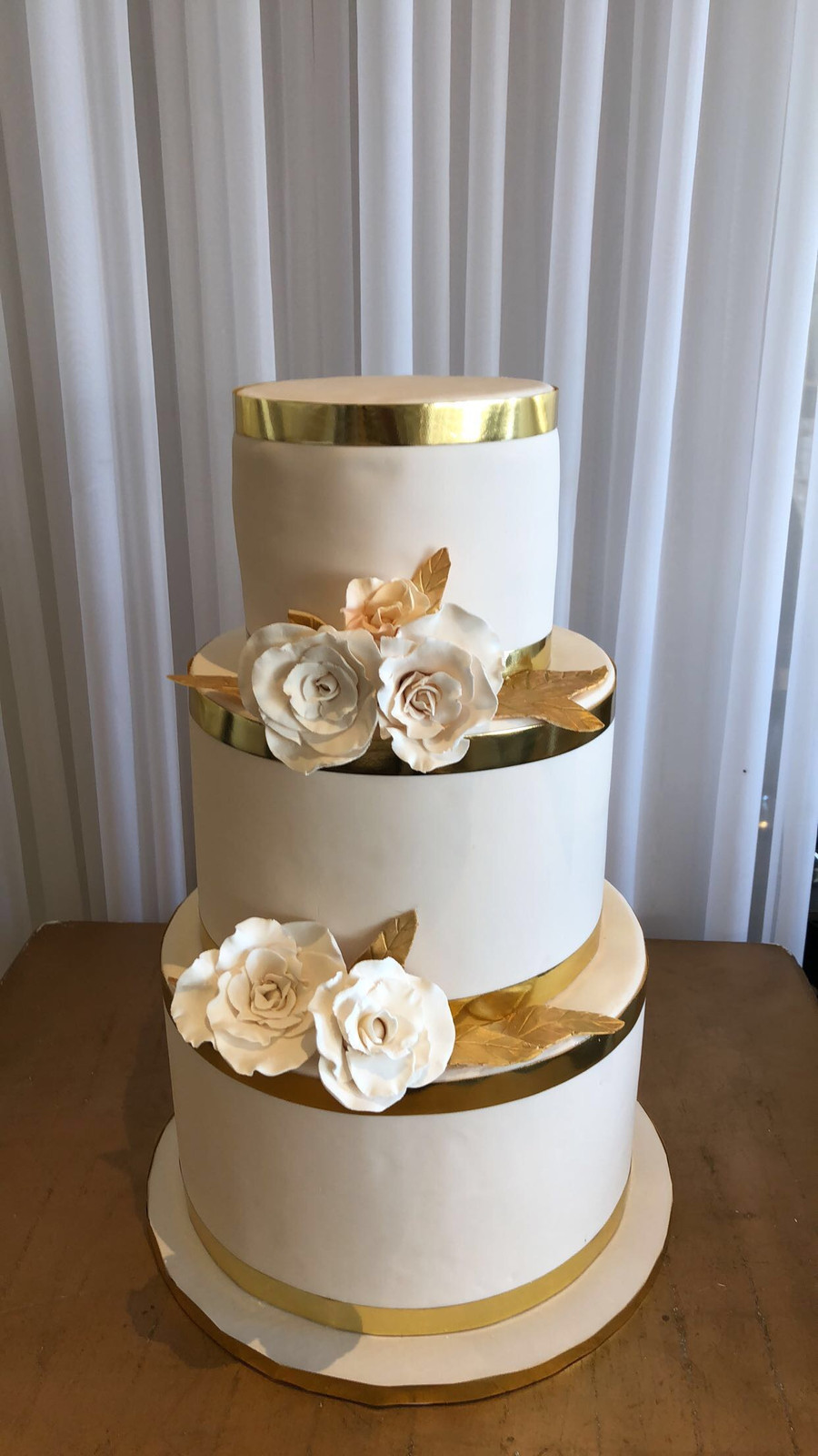 Tish Treats Montreal Custom Cakes Tish Treats Montreal Custom Cakes