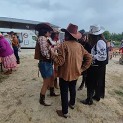 Week-end anniversaire déguisé sur le thème de la Country