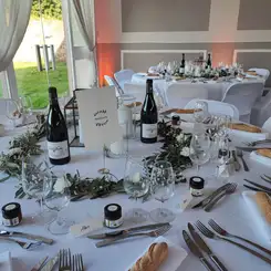 Dressage de la table d'un mariage par Impulsion Evènements à Dinard 