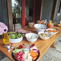 Organisation d'un buffet pour un anniversaire de mariage par Impulsion Évènements