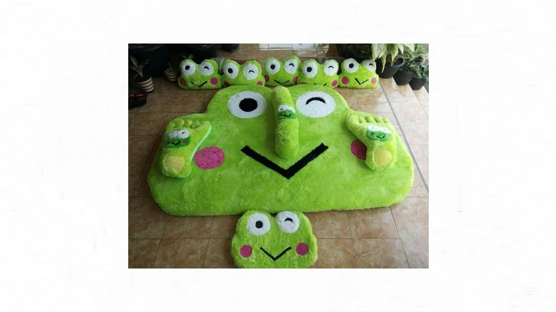 Karpet Karakter Fullset - Motif Kepala Keroppy