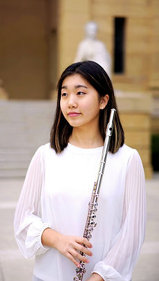2023-24 Bello Bio_Olivia Park.jpg
