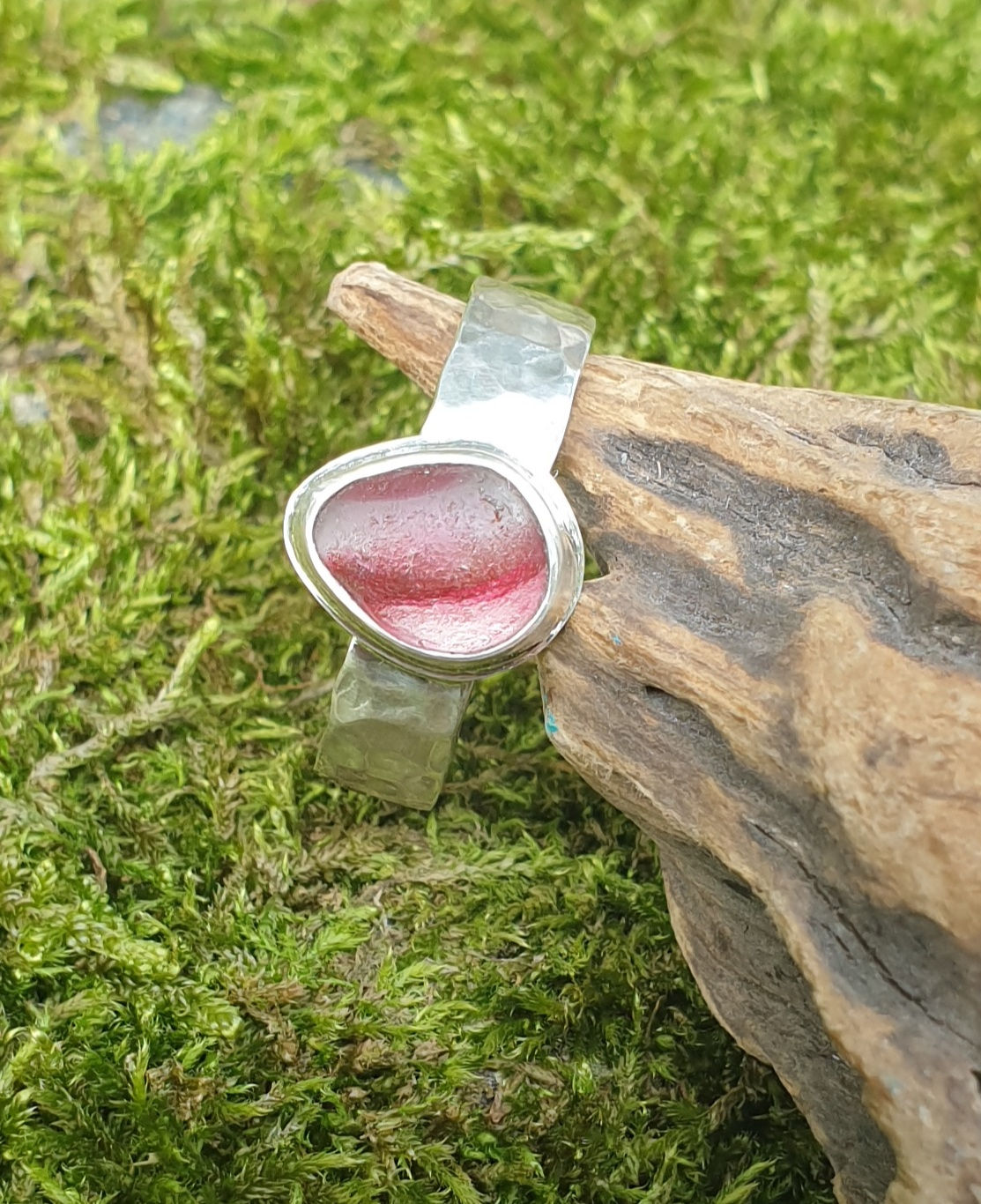 Pink stripy seaglass ring (S 1/2)
