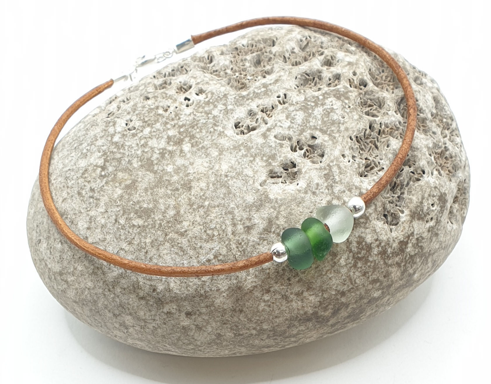 Leather seaglass anklet - 10"