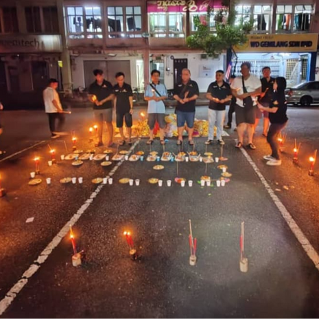 Ghost Festival in Malaysia: YWF visit to Hong Men Lian Yi