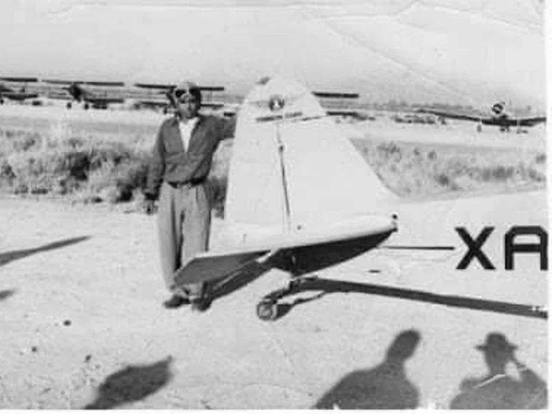 Parece que Cliserio estaba llevando a cabo sus primeras prácticas de vuelo, financiadas ya sea por Pedro Infante o por la comunidad aeronáutica de Torreón. Todo parece indicar que Cliserio estaba recibiendo su primer entrenamiento en vuelo, y se cree que pudo haber sido costeado por Pedro Infante o por miembros de la comunidad aeronáutica de Torreón.