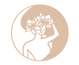 Flowing Energies Logo, eine Frau, die Blumen auf dem Kopf hat in einem Yin-Yang Zeichen in der Mitte stehend.
