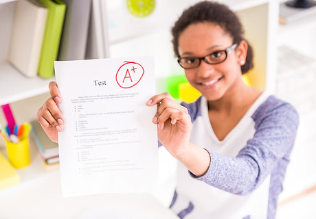 young-mulatto-schoolgirl-in-glasses-sitt