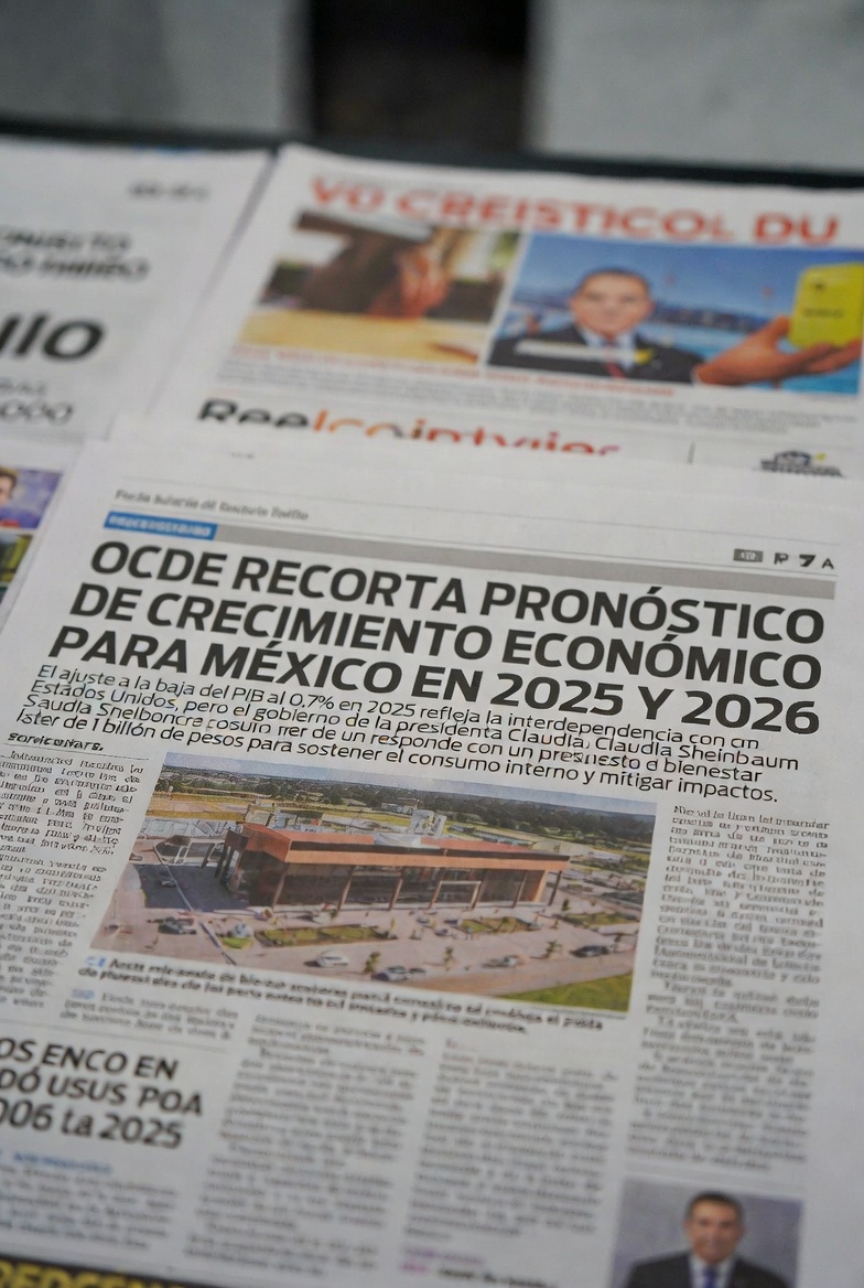 OCDE recorta pronóstico de crecimiento económico para México en 2025 y 2026