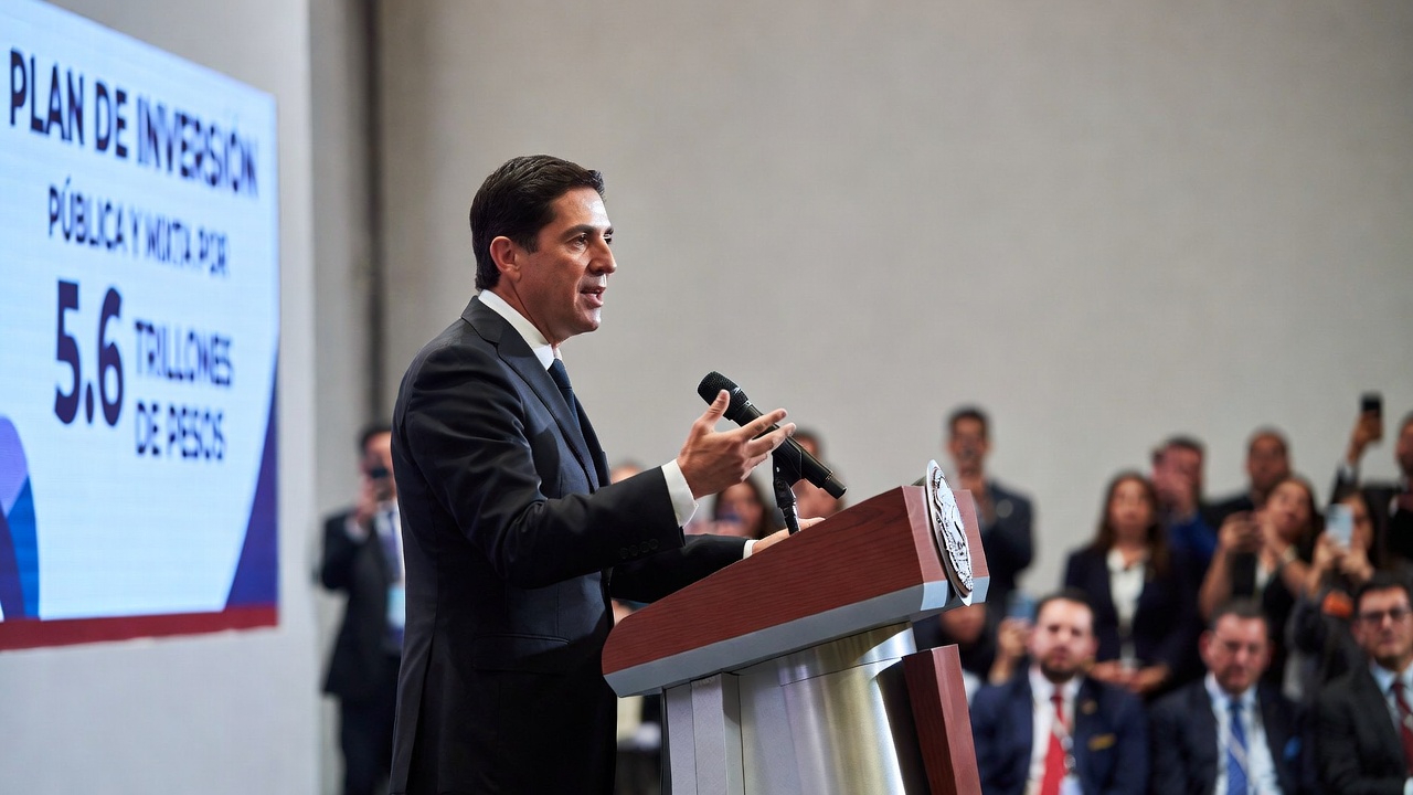 México presenta plan de inversión pública y mixta por 5.6 billones de pesos