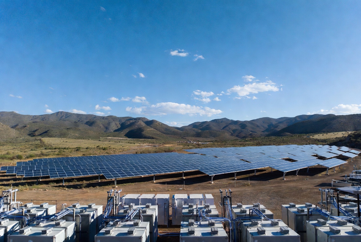 Surge de proyectos solares y de almacenamiento en México tras decreto de octubre