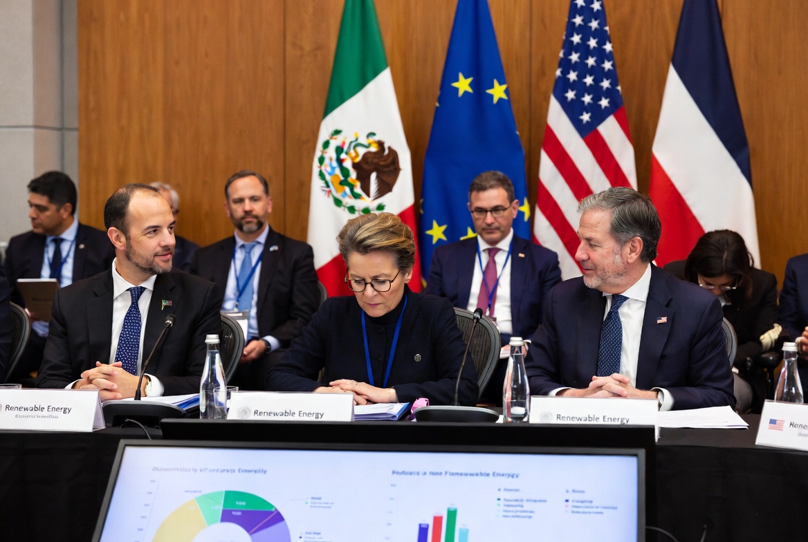 México sella alianza con Europa para impulsar energías renovables ante divergencias con EE.UU