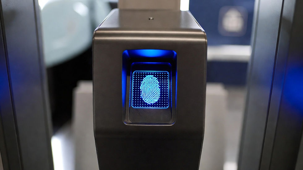 La consolidación de carteras digitales con autenticación biométrica permite a los ciudadanos acceder a servicios de salud y trámites legales eliminando el uso de contraseñas.