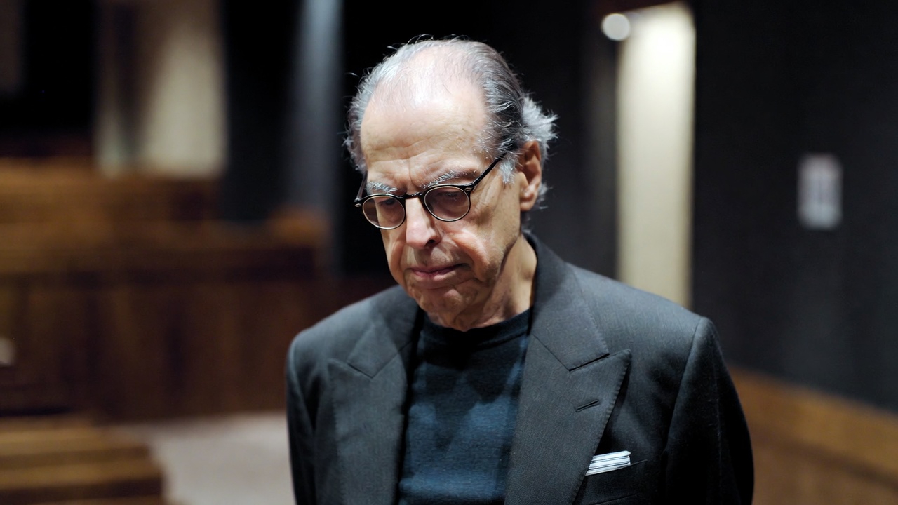 Philip Glass cancela estreno de su Sinfonía 15 tras diferencias culturales