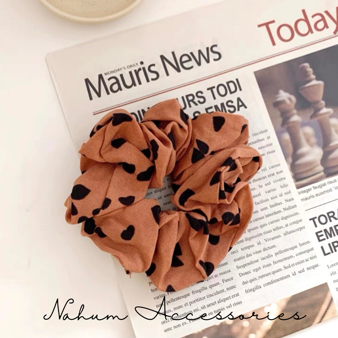 Leyla Scrunchie (Brown)