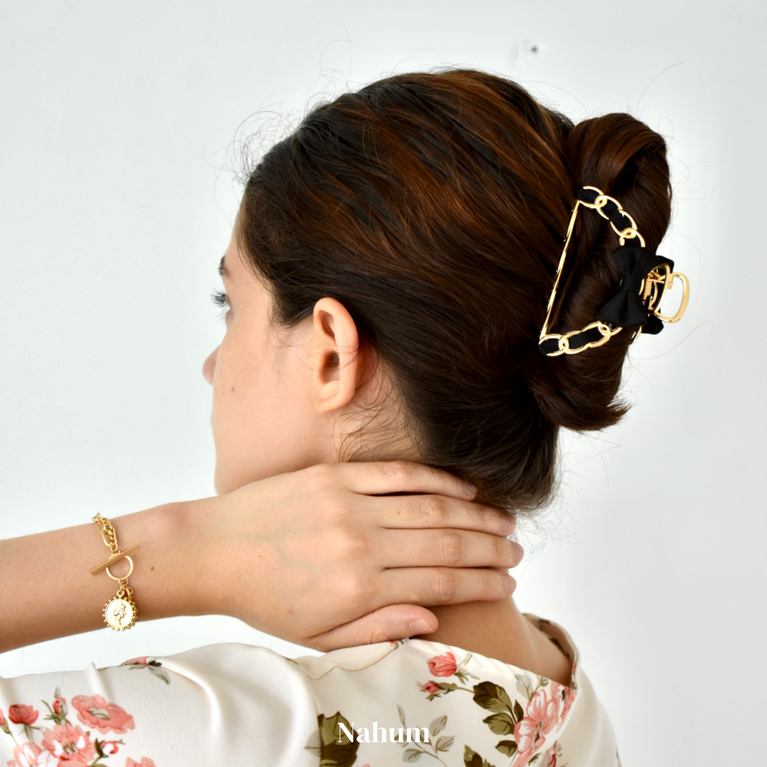 Audrey Black Claw Clip