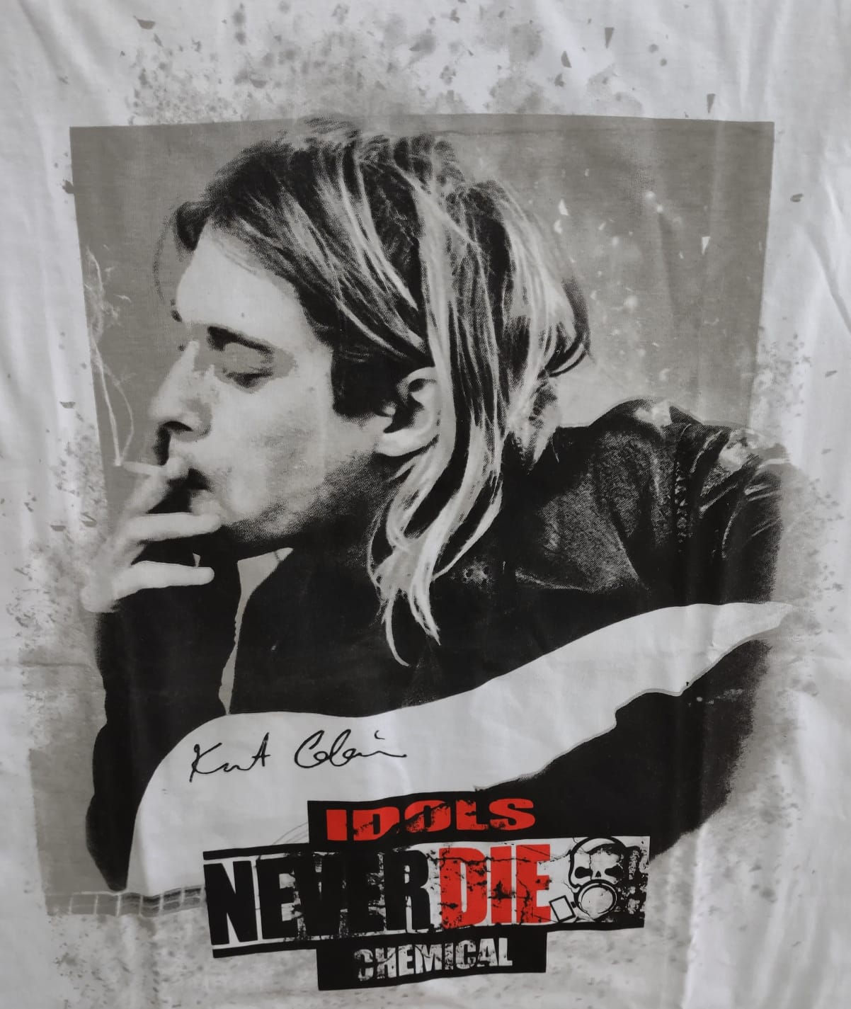 Camiseta Kurt Cobain Never Die Chemical Cc2034
