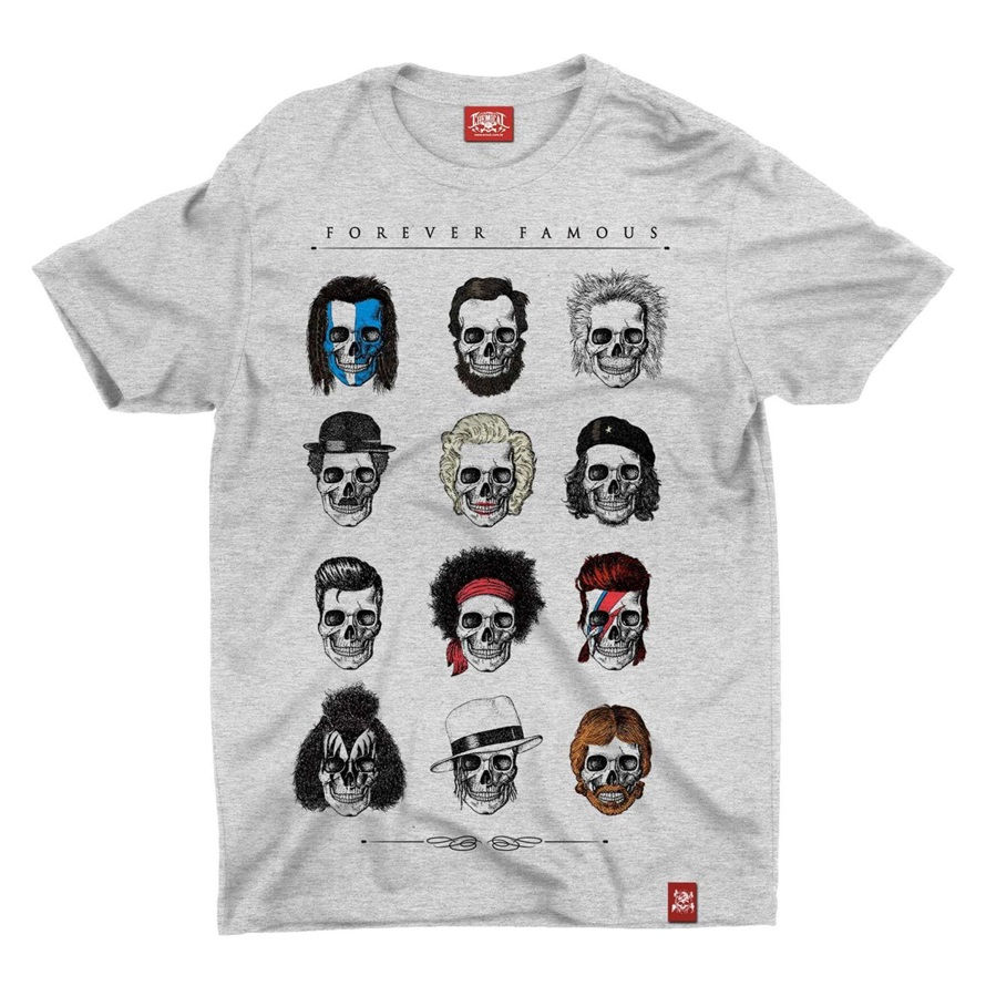 Camiseta Forever Famous Plus Size Cinza Claro C3405